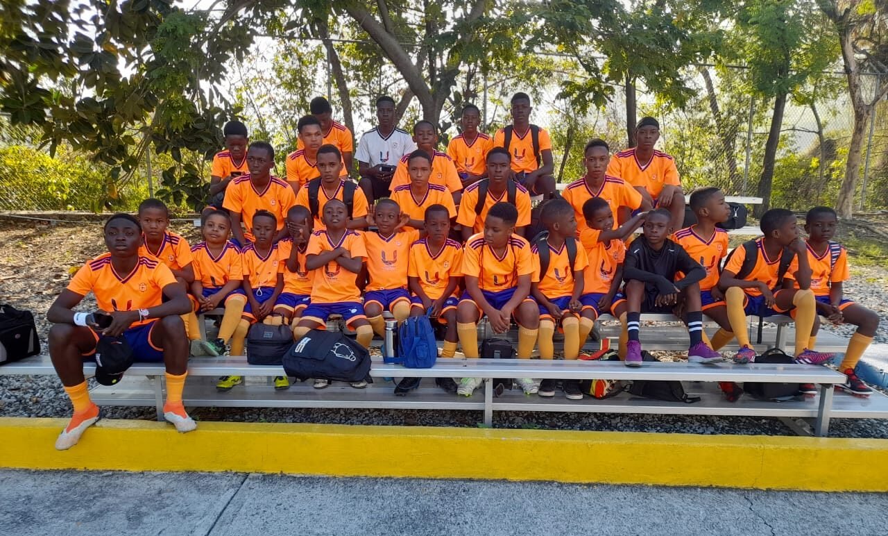 Enstitisyon An Itilize Football Kòm Youn Nan Sous Devlopman Pou Jèn Ayisyen